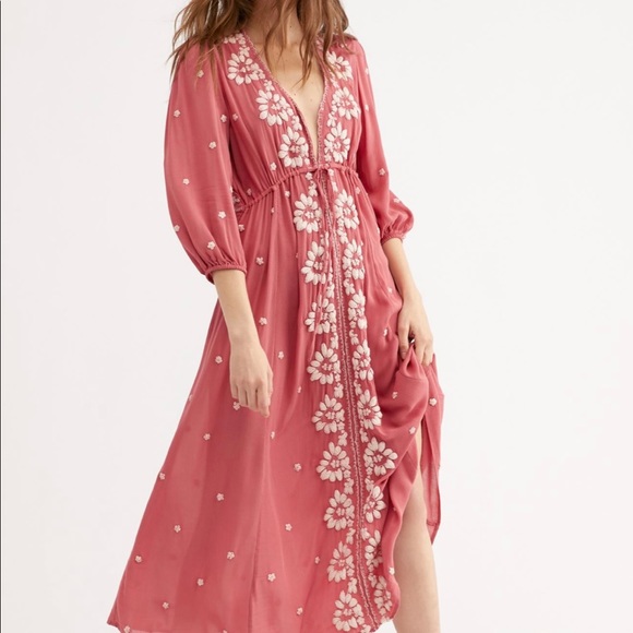 Free People Dresses & Skirts - Free People - Embroidered Fable Midi Dress